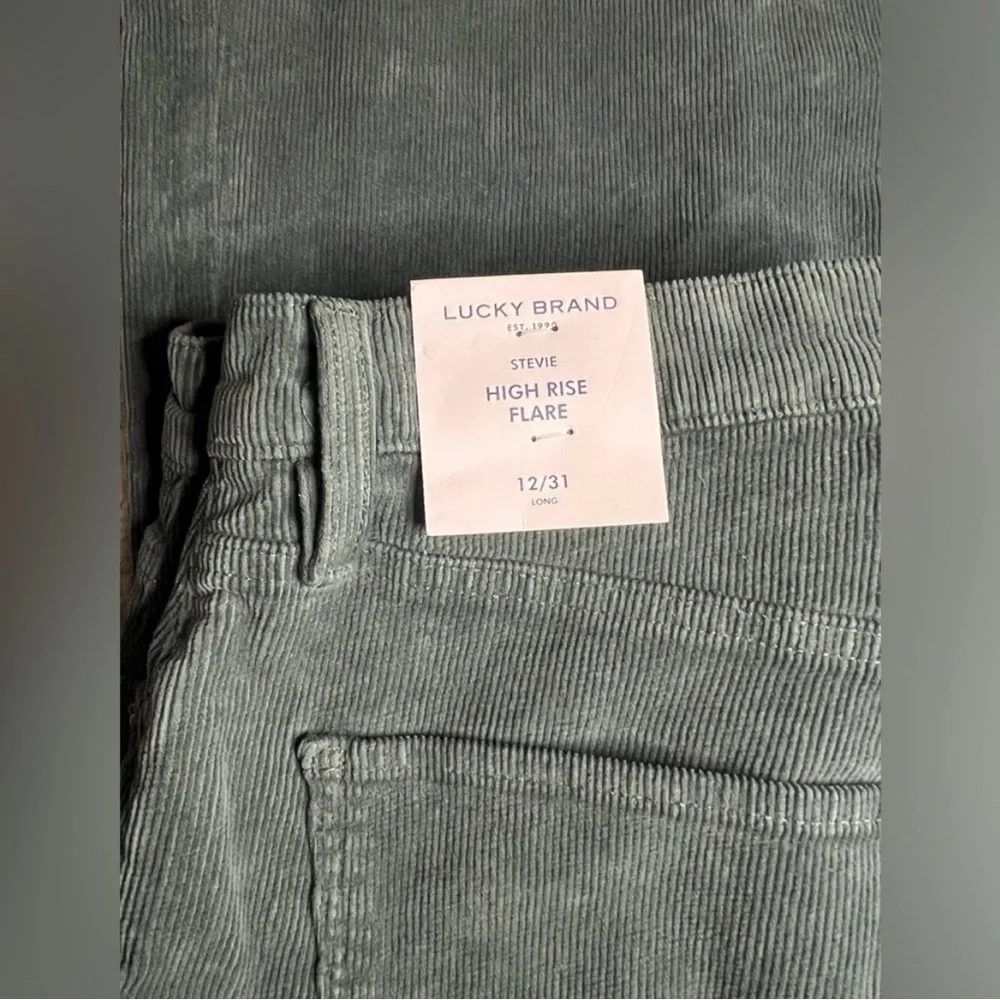Lucky Brand - High Rise Stevie Flare Corduroy - Size 12/31L - Picture 14 of 16